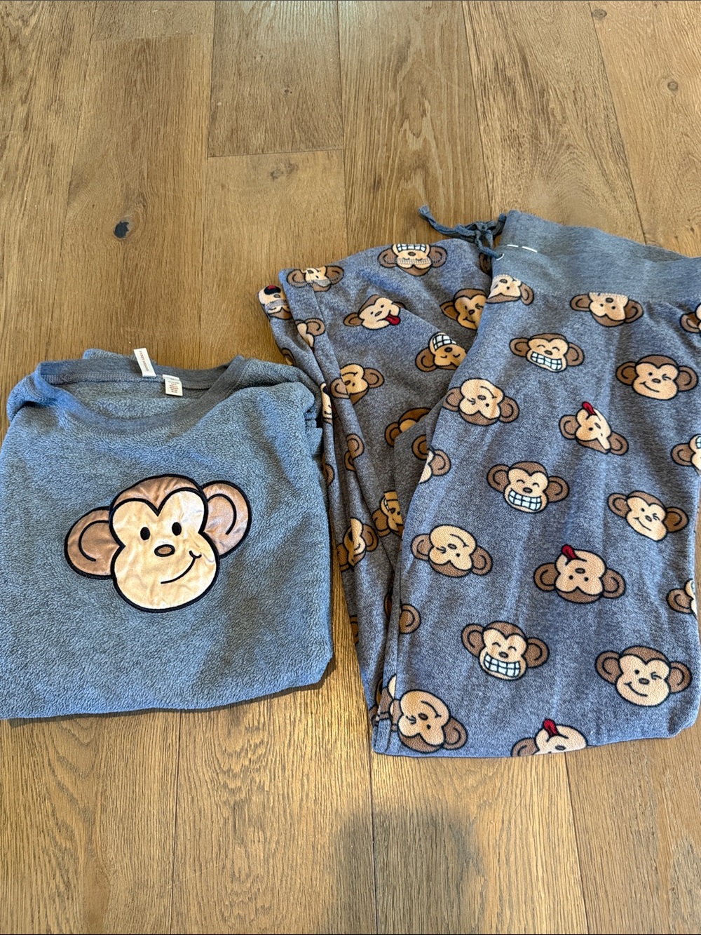 Aeropostale Y2K Monkey Pajama Set - M